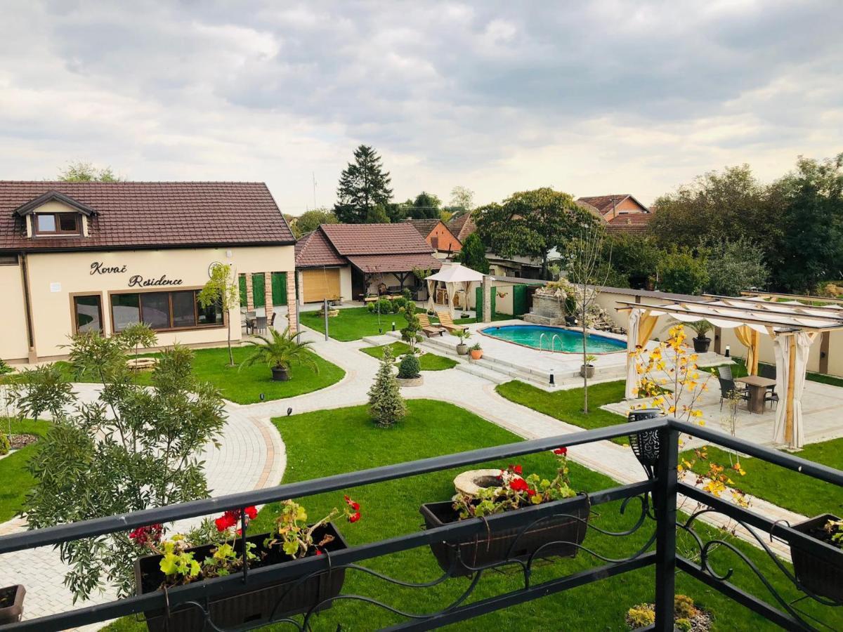 Kovac Residence Zrenjanin Luaran gambar