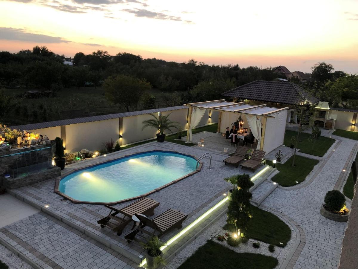 Kovac Residence Zrenjanin Luaran gambar