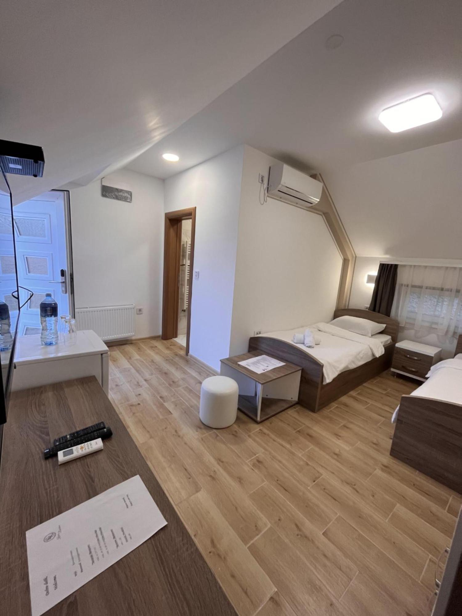 Kovac Residence Zrenjanin Luaran gambar