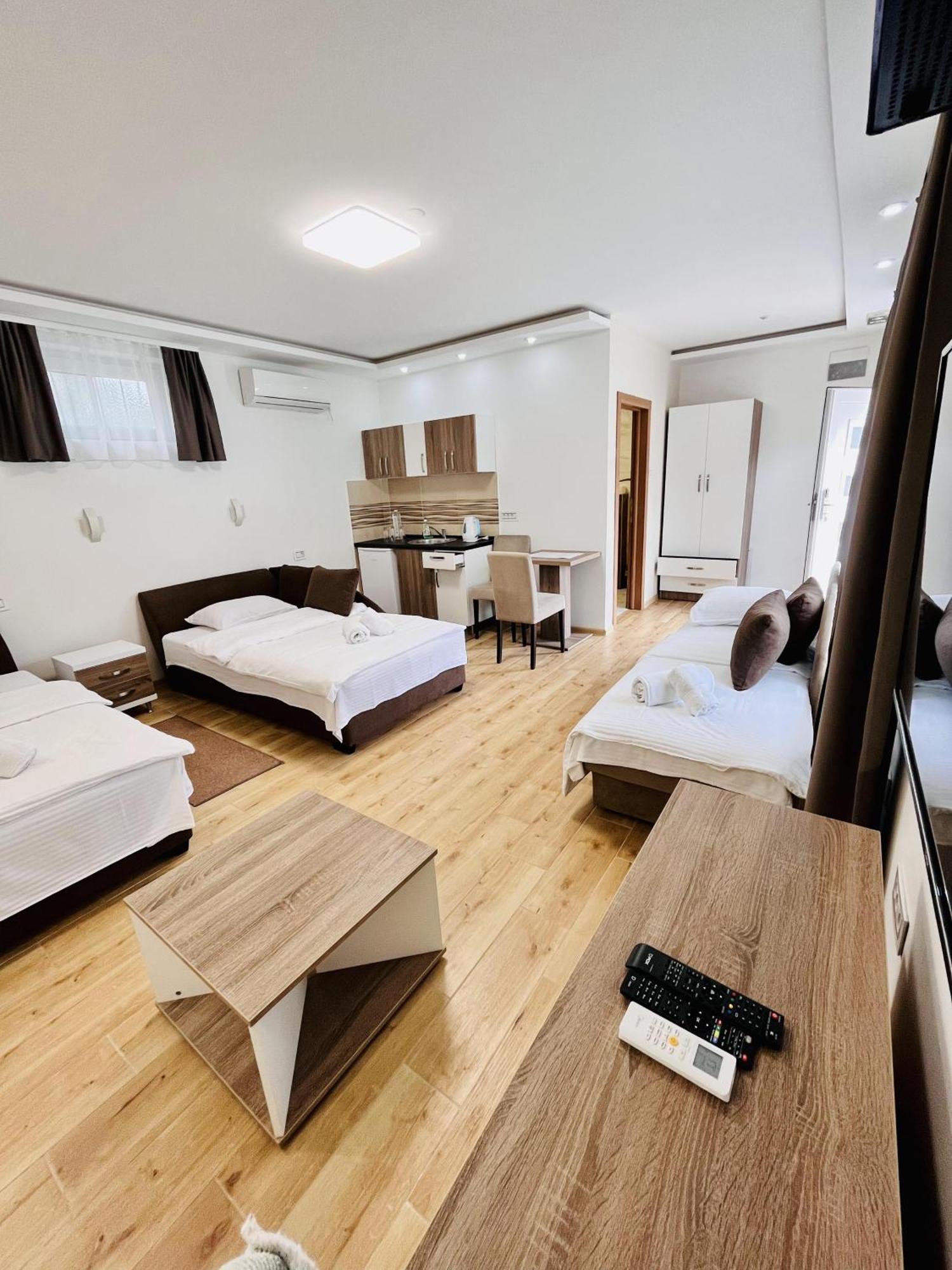 Kovac Residence Zrenjanin Luaran gambar