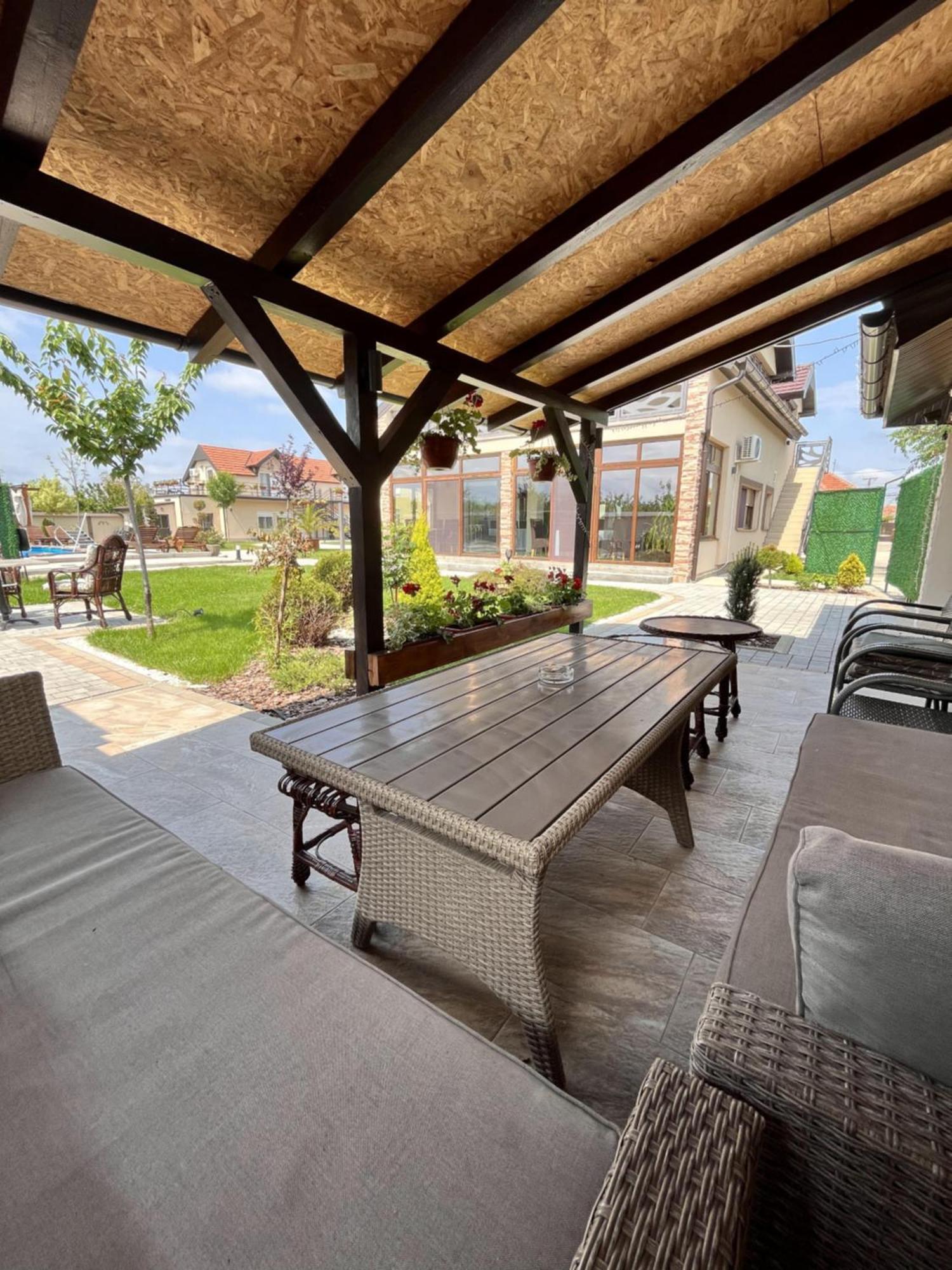 Kovac Residence Zrenjanin Luaran gambar